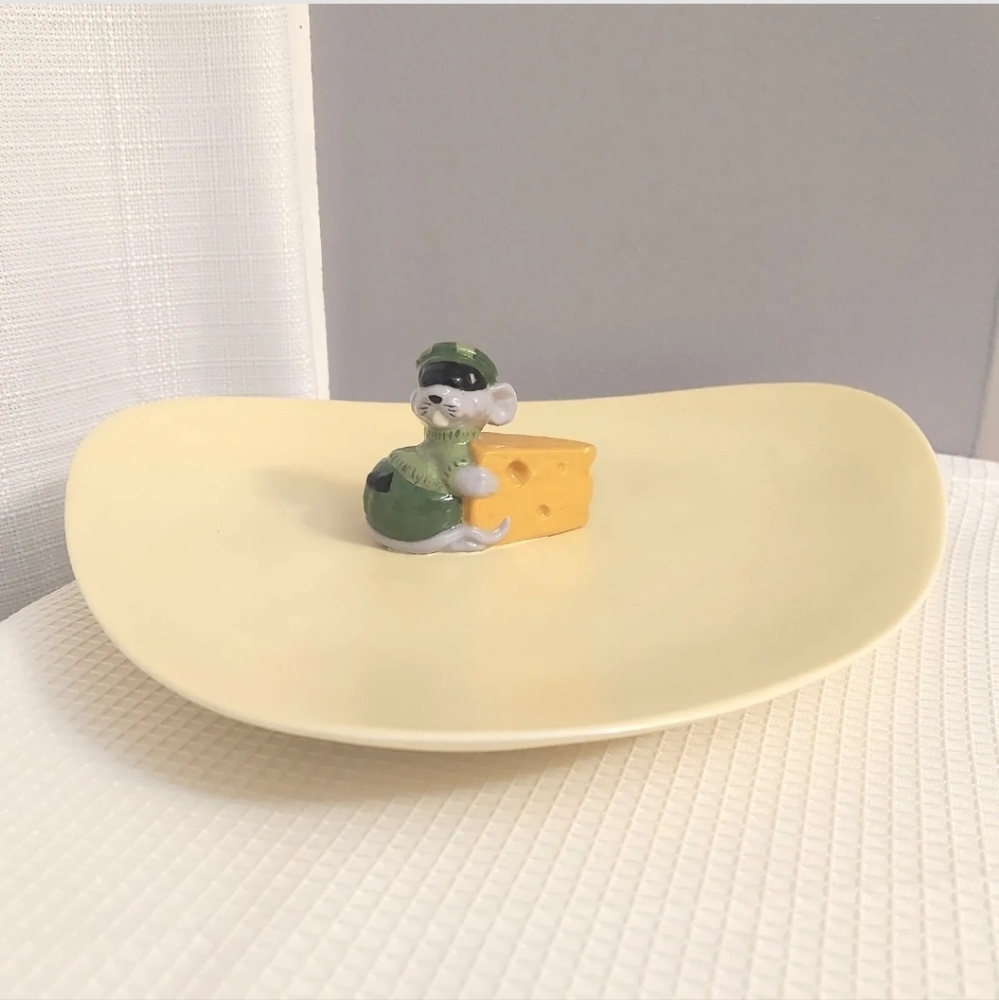 Vtg Mouse Stealing Cheese Serving Dish Irregular Plate Cocktail Entertaining
